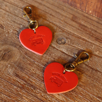 HEARTレザーチャーム